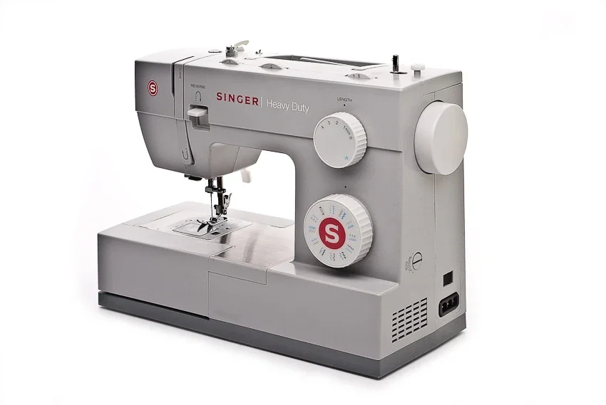 SINGER Heavy Duty 4423 robuste Hochgeschwindigkeitsnähmaschine
